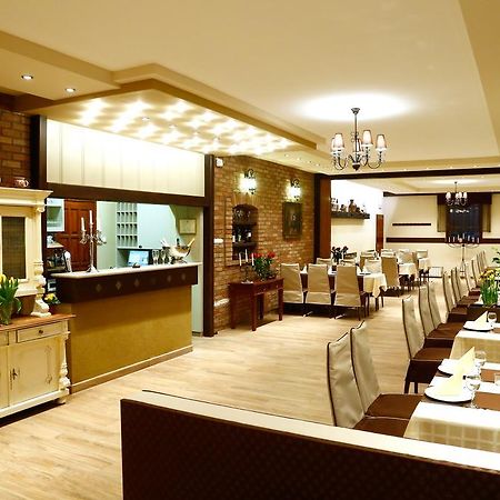 Bajor Panzio Bed and Breakfast Kecskemét Exteriör bild