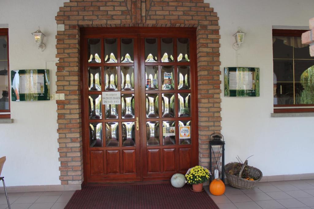 Bajor Panzio Bed and Breakfast Kecskemét Exteriör bild